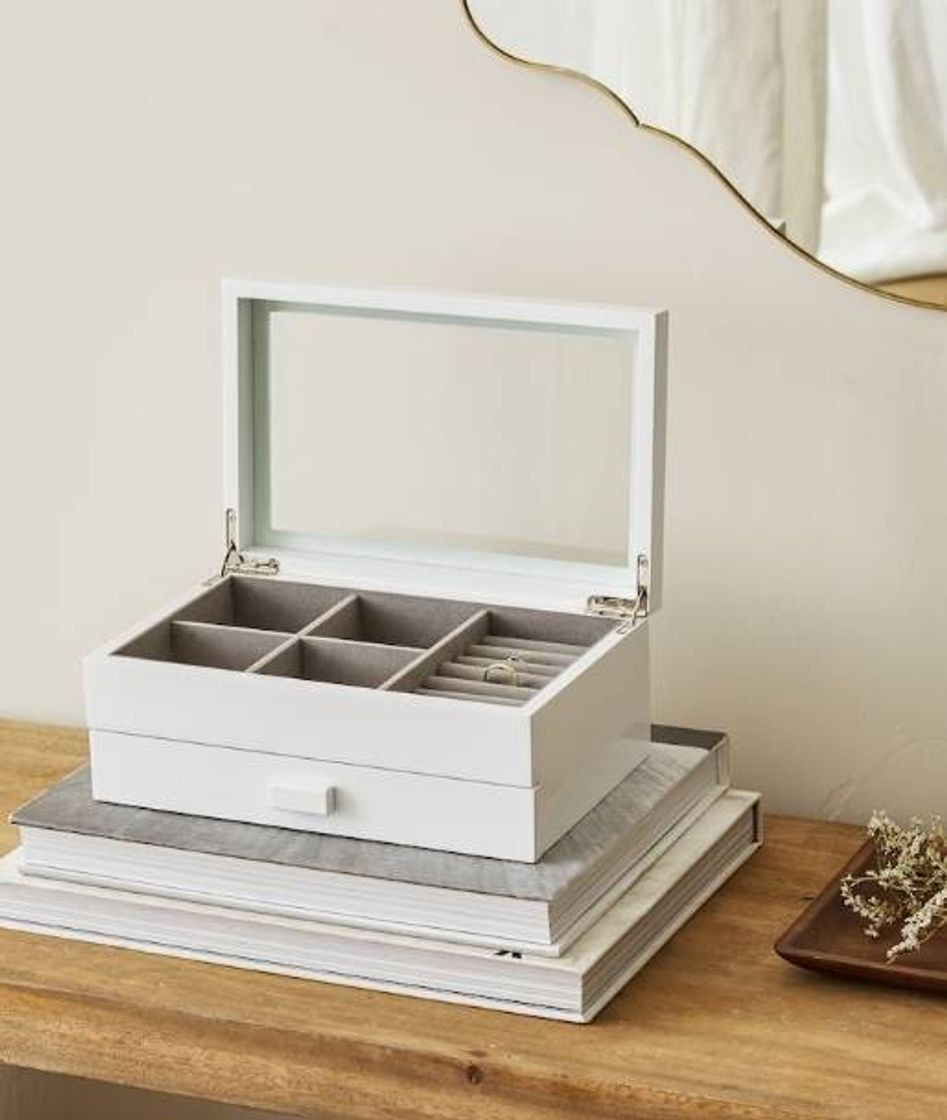 Product Lacquered jewellery box with drawers