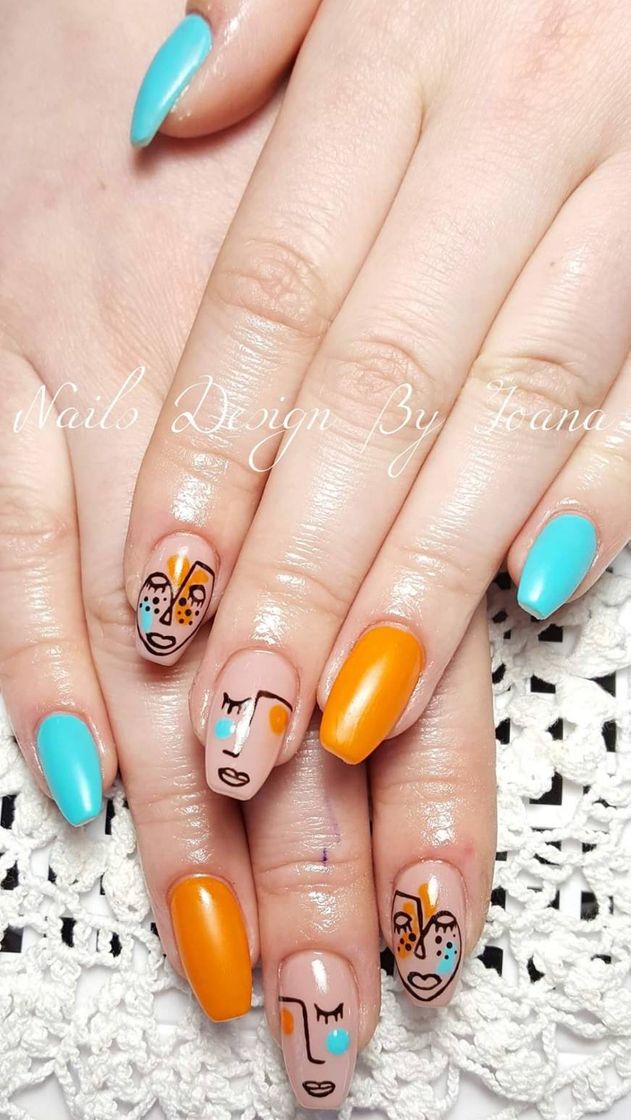 Productos  Blue & orange nails