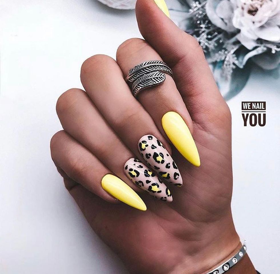 Moda Nails