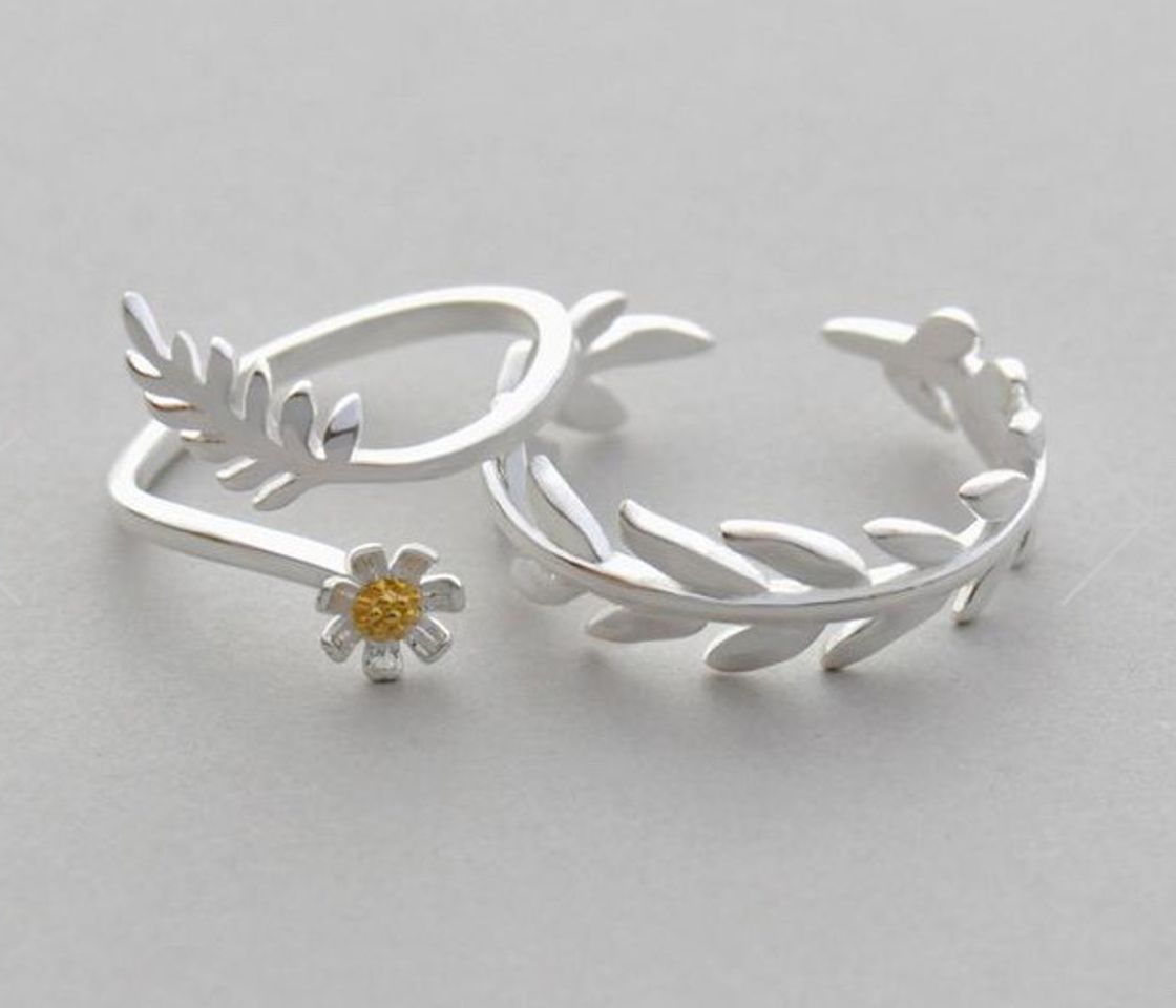 Misty and Molly Gesang Flower Couple’s Rings 