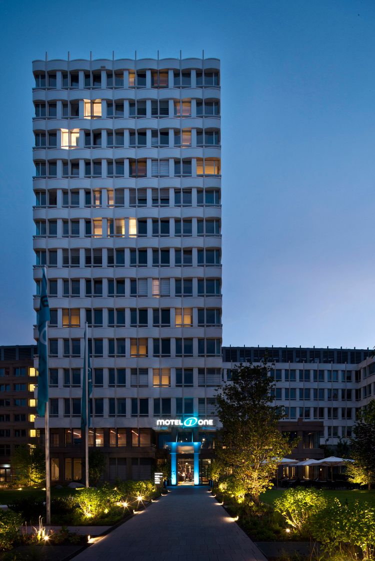 Lugares Motel One Munich-Campus