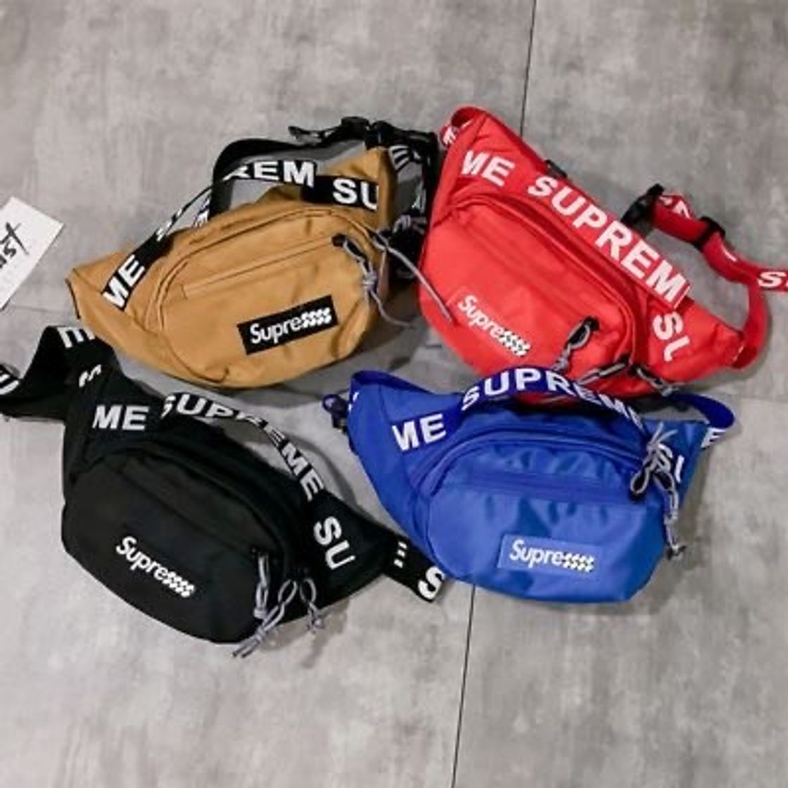 Social Pochetes supreme 