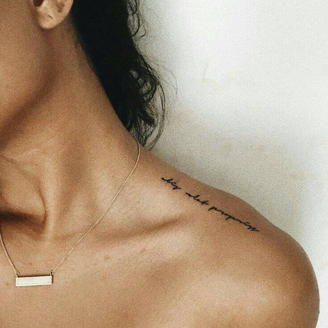 Fashion Tatuagem minimalista