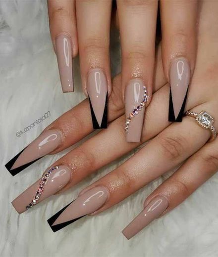 nails basic