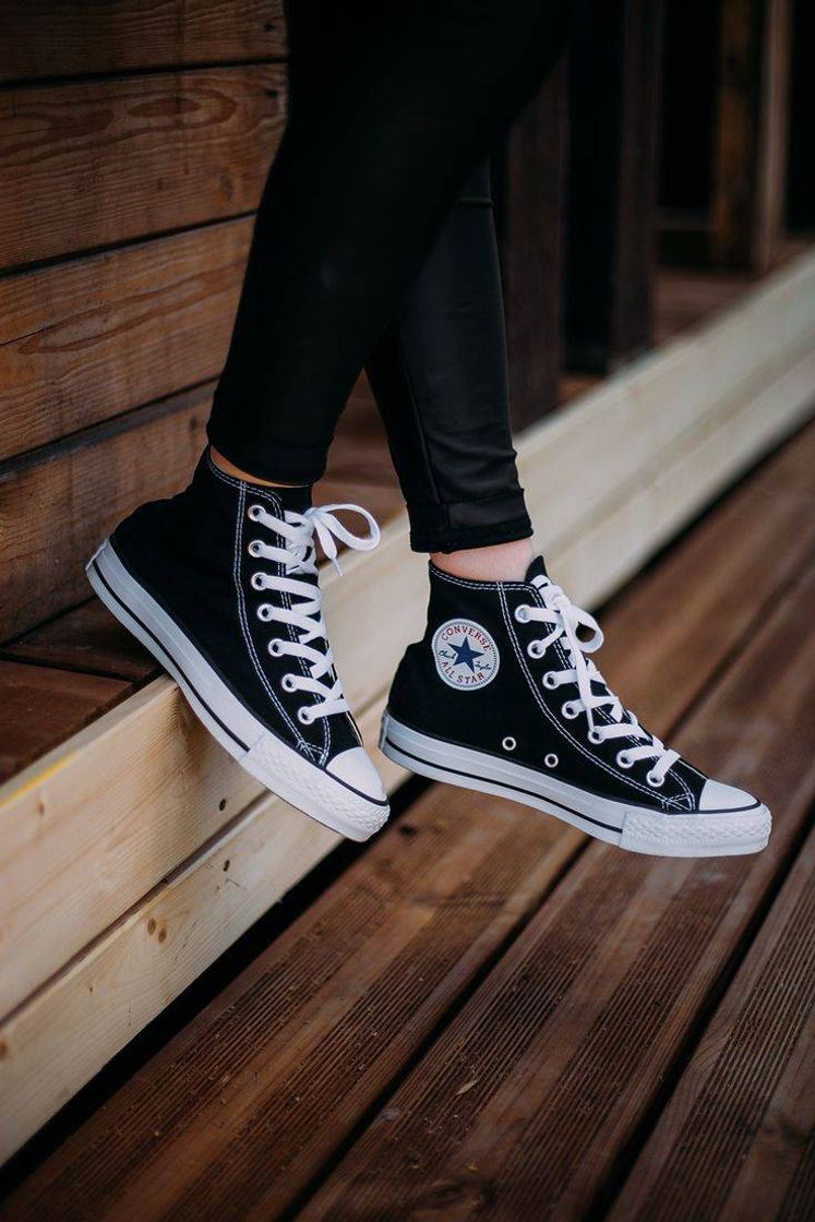 Moda Tênis cano alto converse Chuck Taylor All Star ❣️⚡