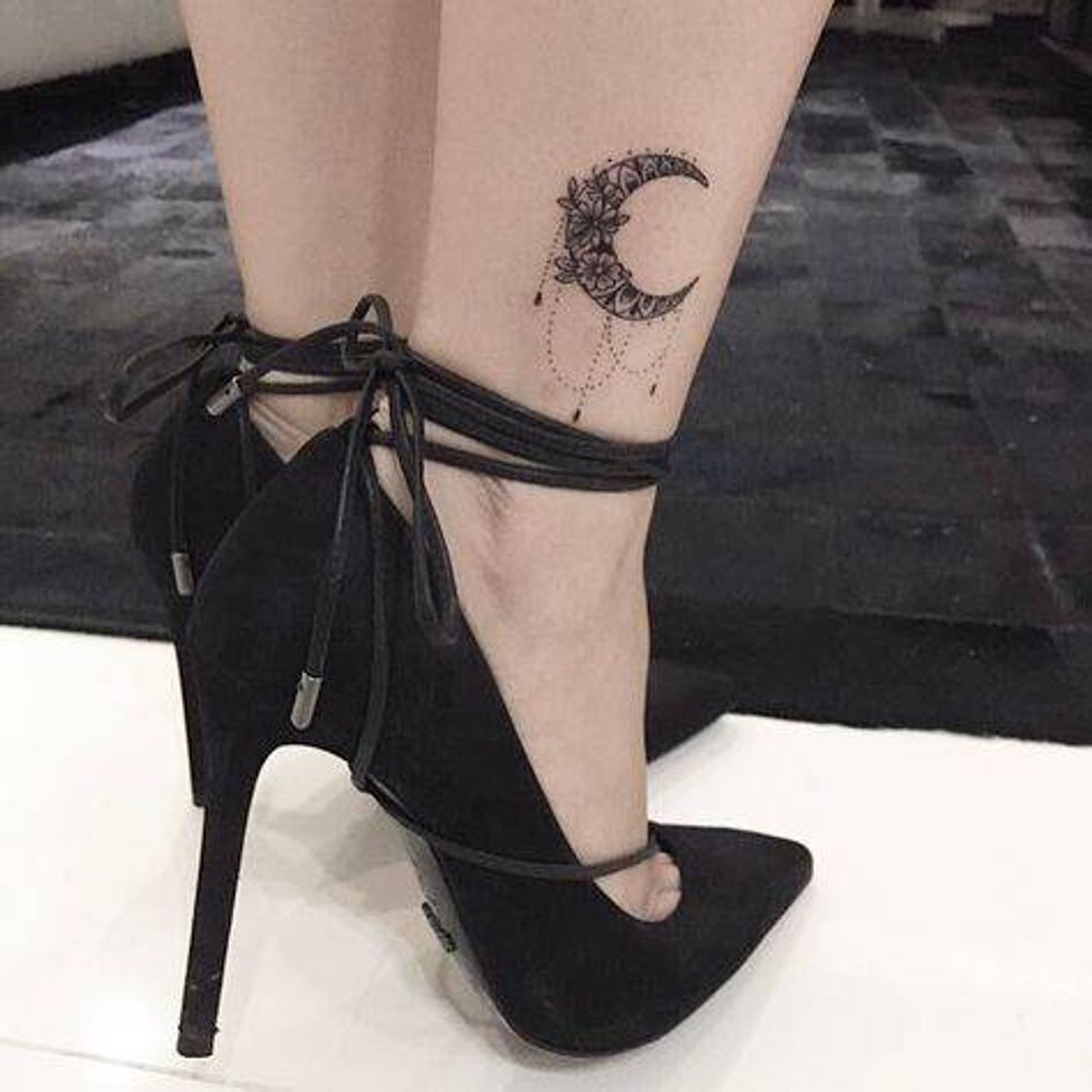 Fashion tatuagem de lua ✨