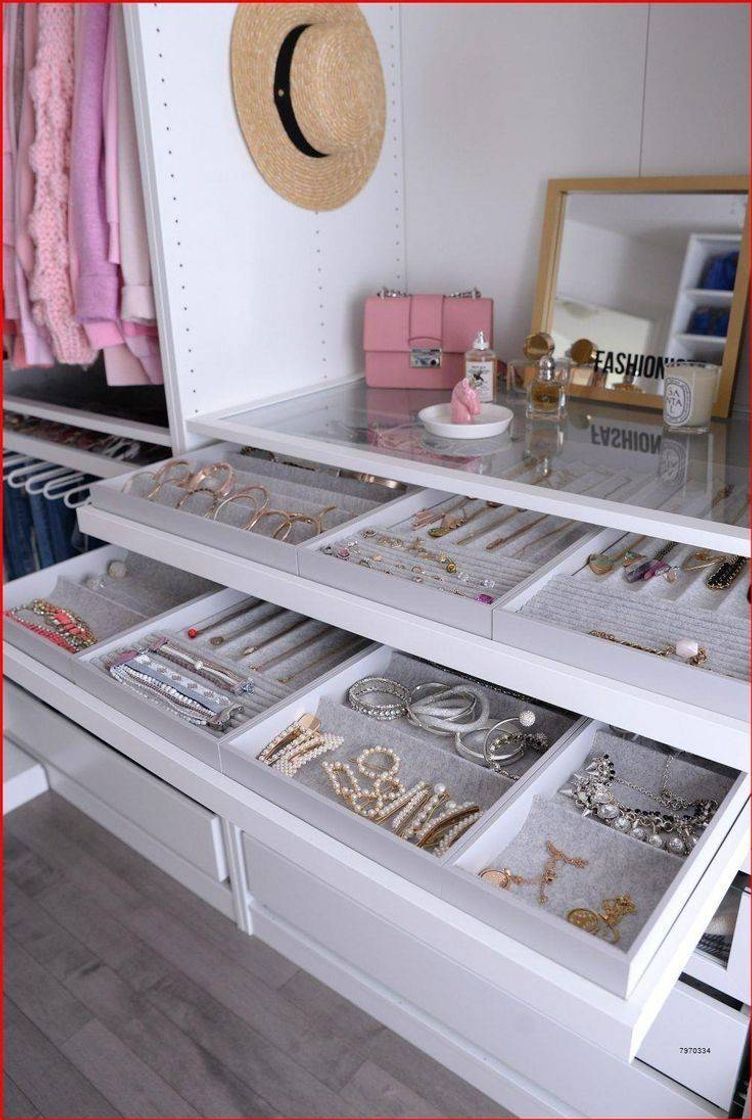 Moda Organization of the dressing table