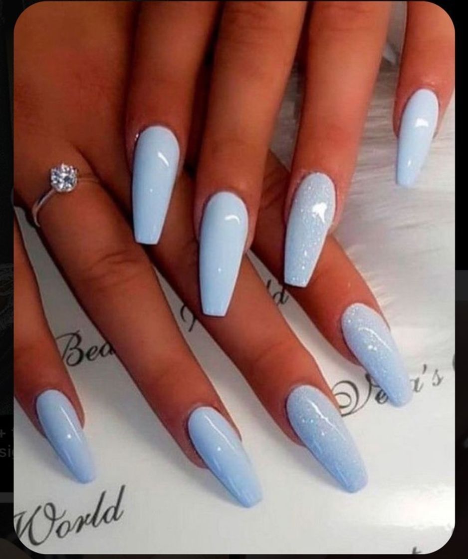 Nails 