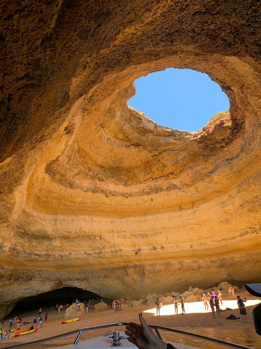 Place Benagil Caves