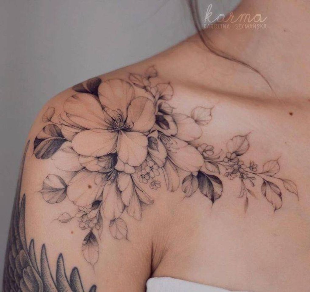 Social Tattuagem no ombro