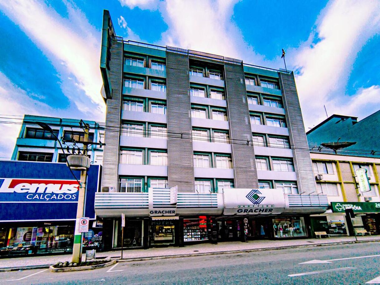 Place Hotel Gracher Brusque sua melhor acomodação e bem estar.