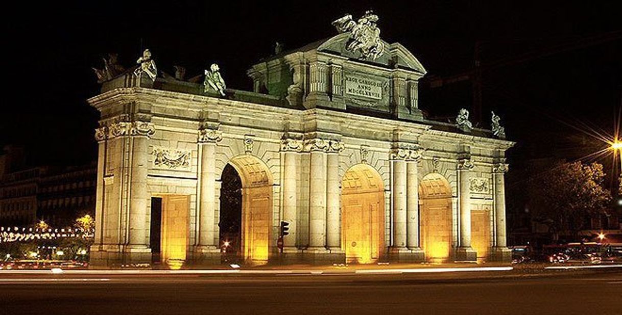 Place Puerta de Alcalá