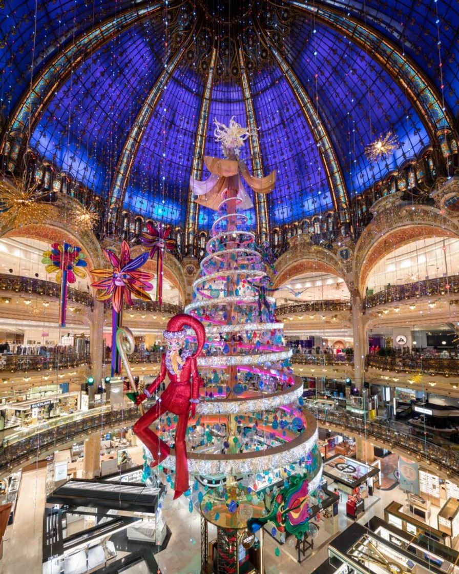 Place Galeries Lafayette Paris Haussmann