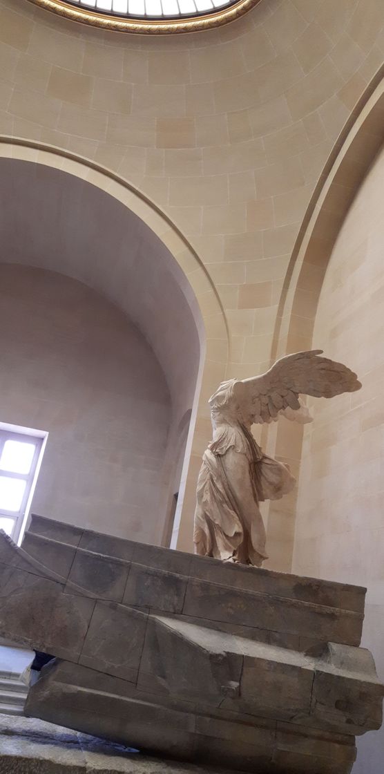 Lugar Louvre Museum