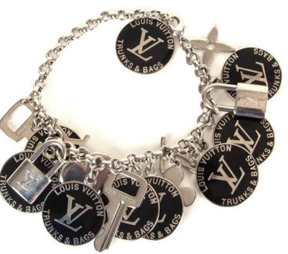 Social Louis Vuitton