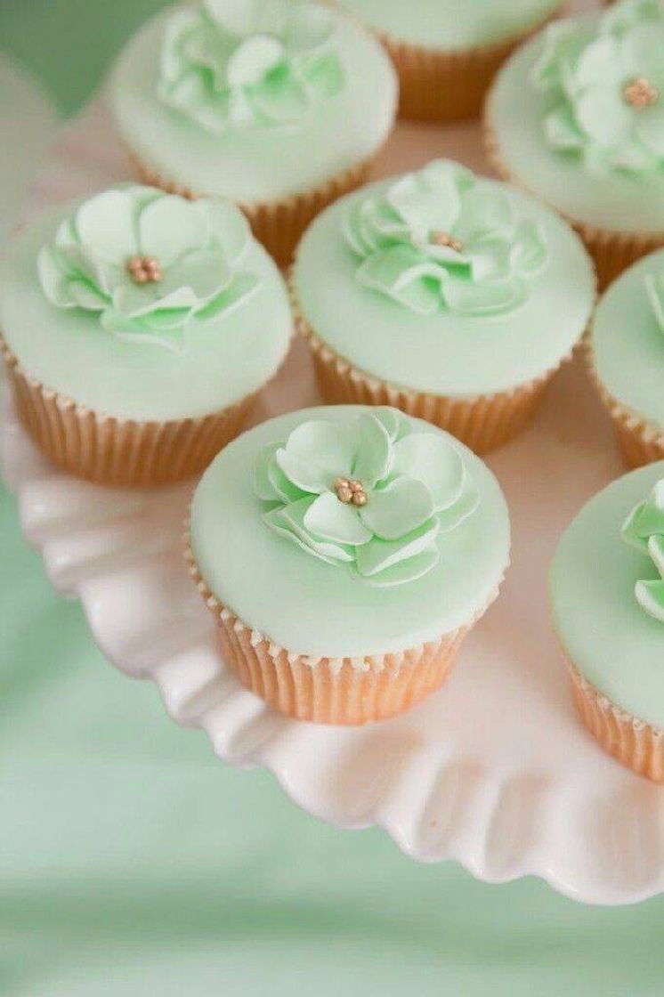 Fashion Green Cupcake 🧁💚