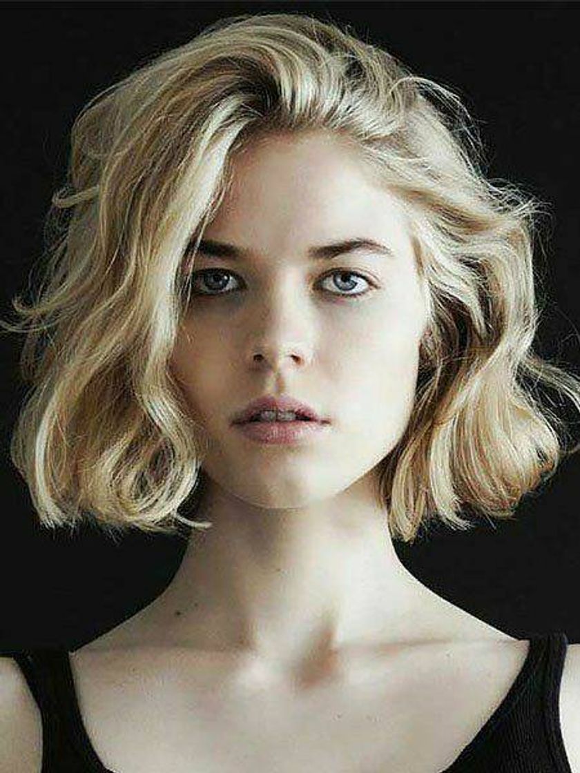 Moda Short hair wavy