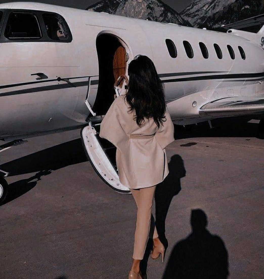 Social Woman