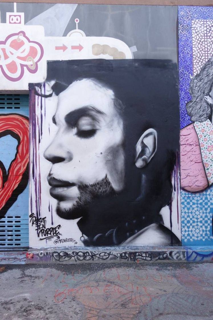 Place Grafitti Alley