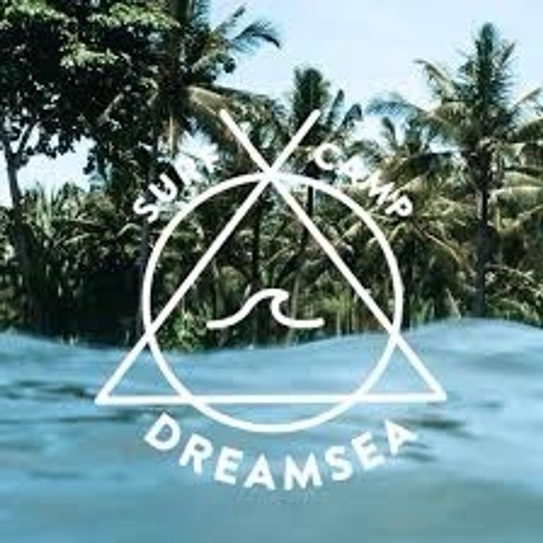 Lugar Dreamsea Surf Camp 