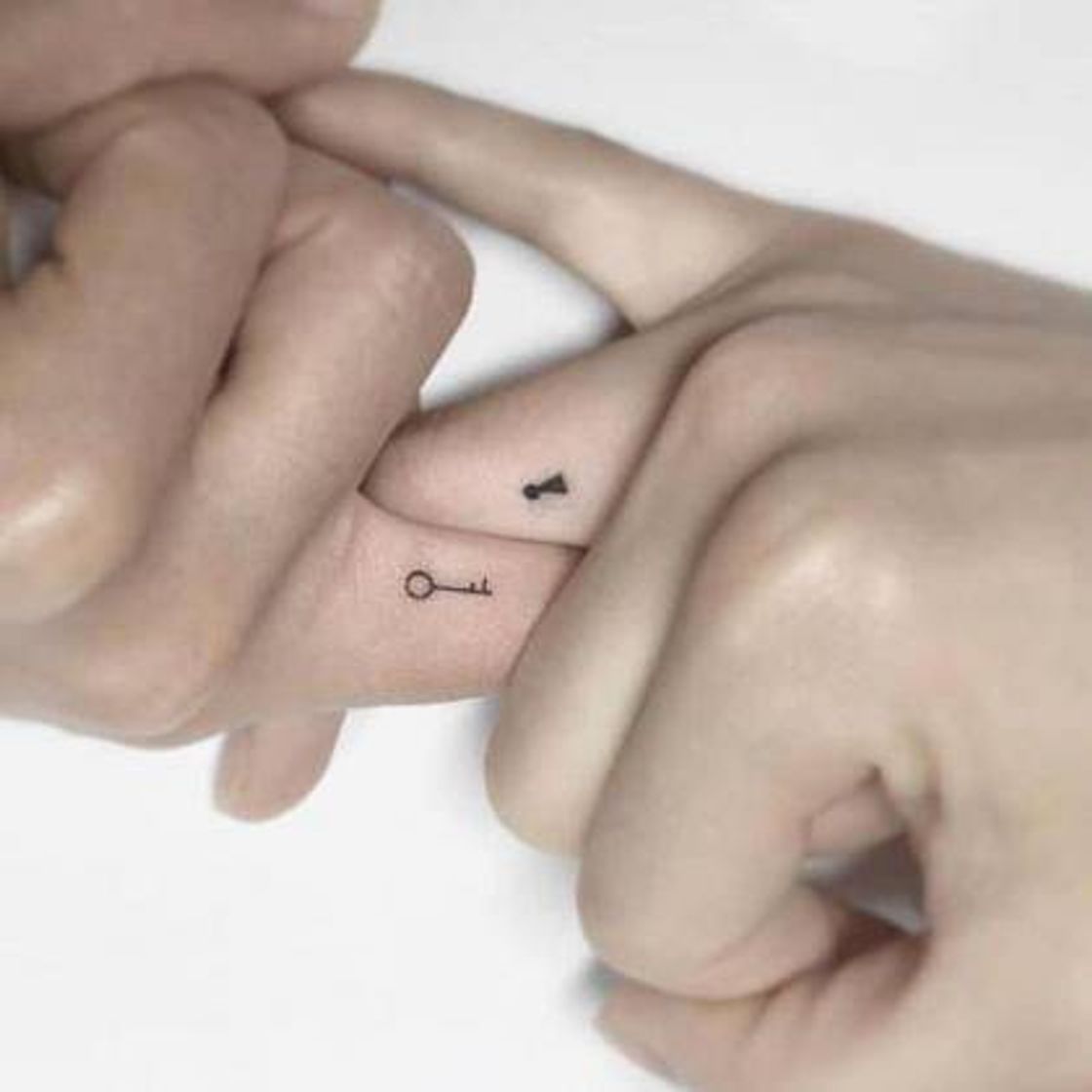 Fashion Tatuagens delicadas de casal