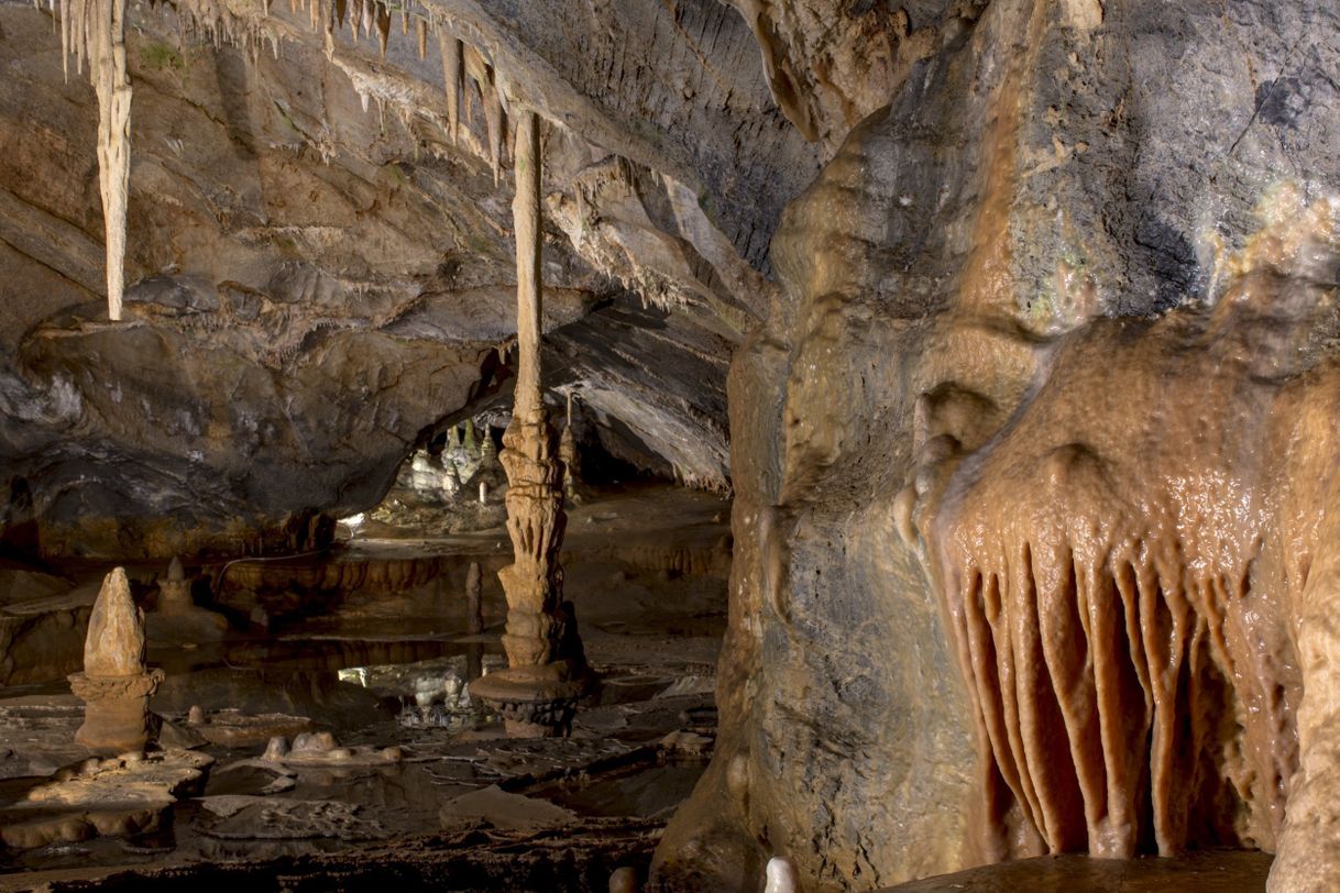 Lugar Toirano Caves