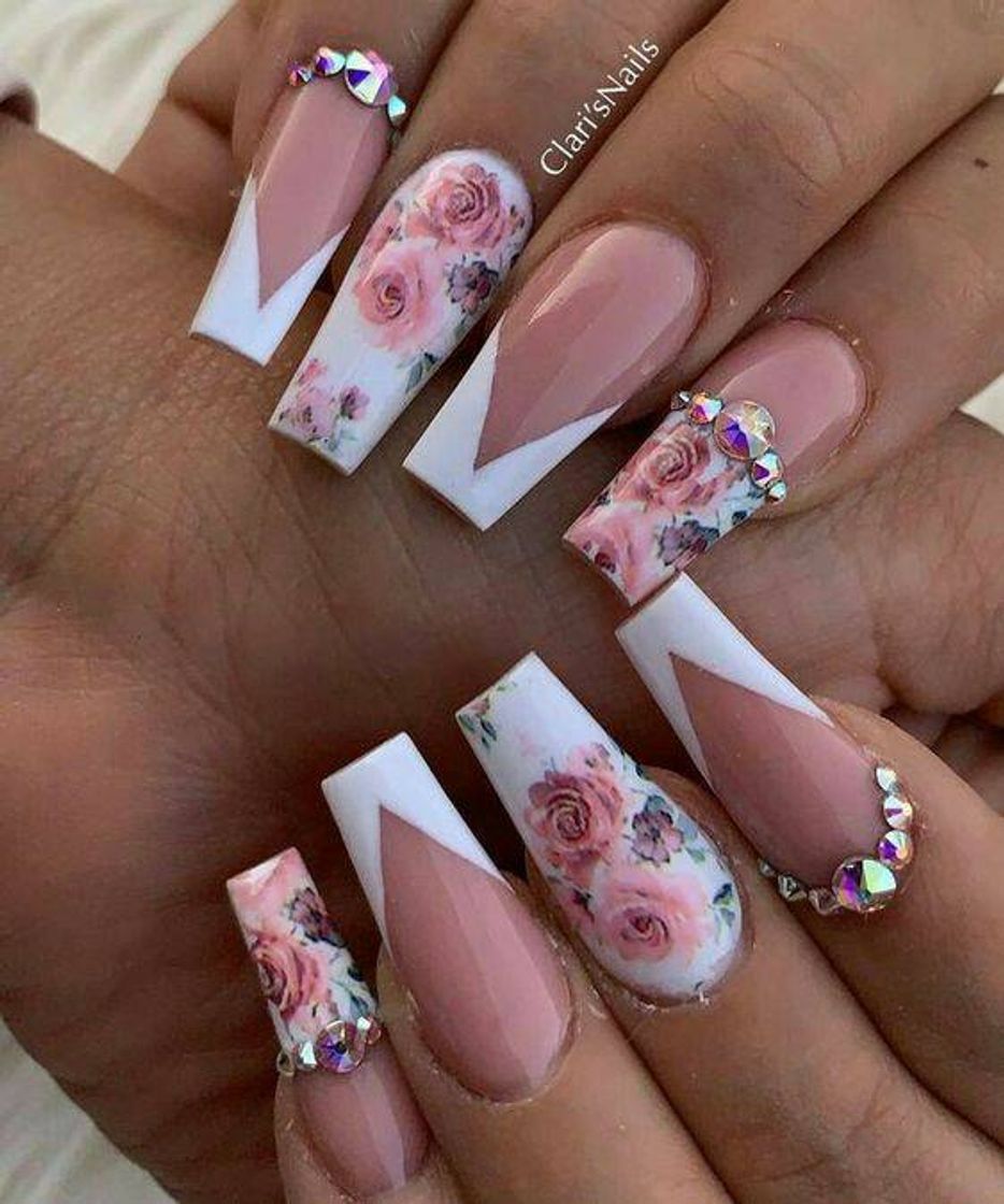 Moda Unhas de princesa...