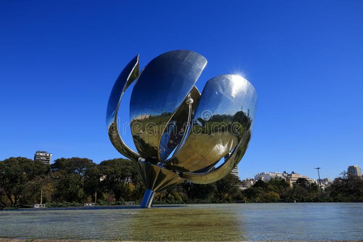 Place Floralis Genérica