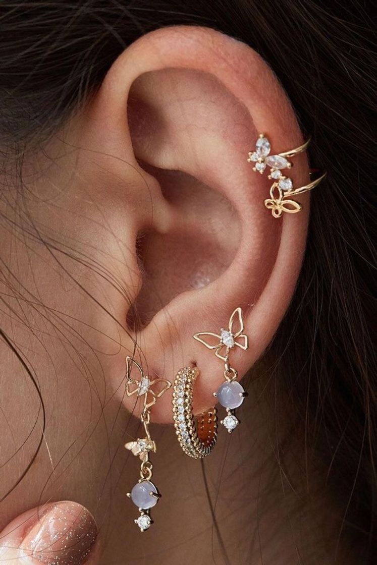 Fashion Inspirações de piercing na orelha