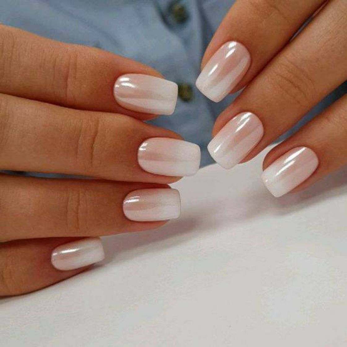 Moda Unhas de noiva.