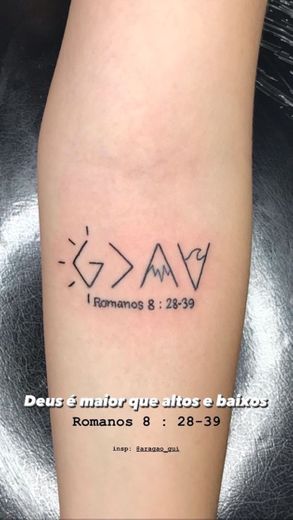 Tatuagem religiosa e delicada