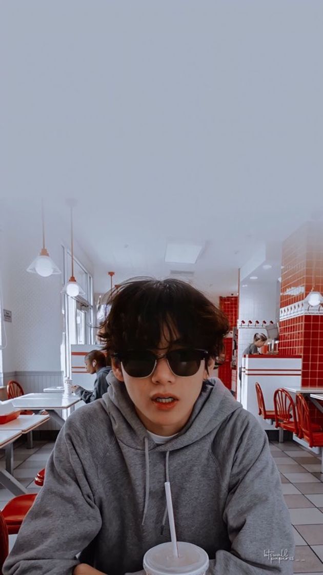 Moda Diner Taehyung Wallpaper