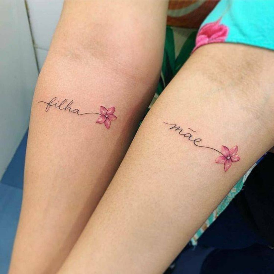 Fashion Tatuagem mãe e filha 