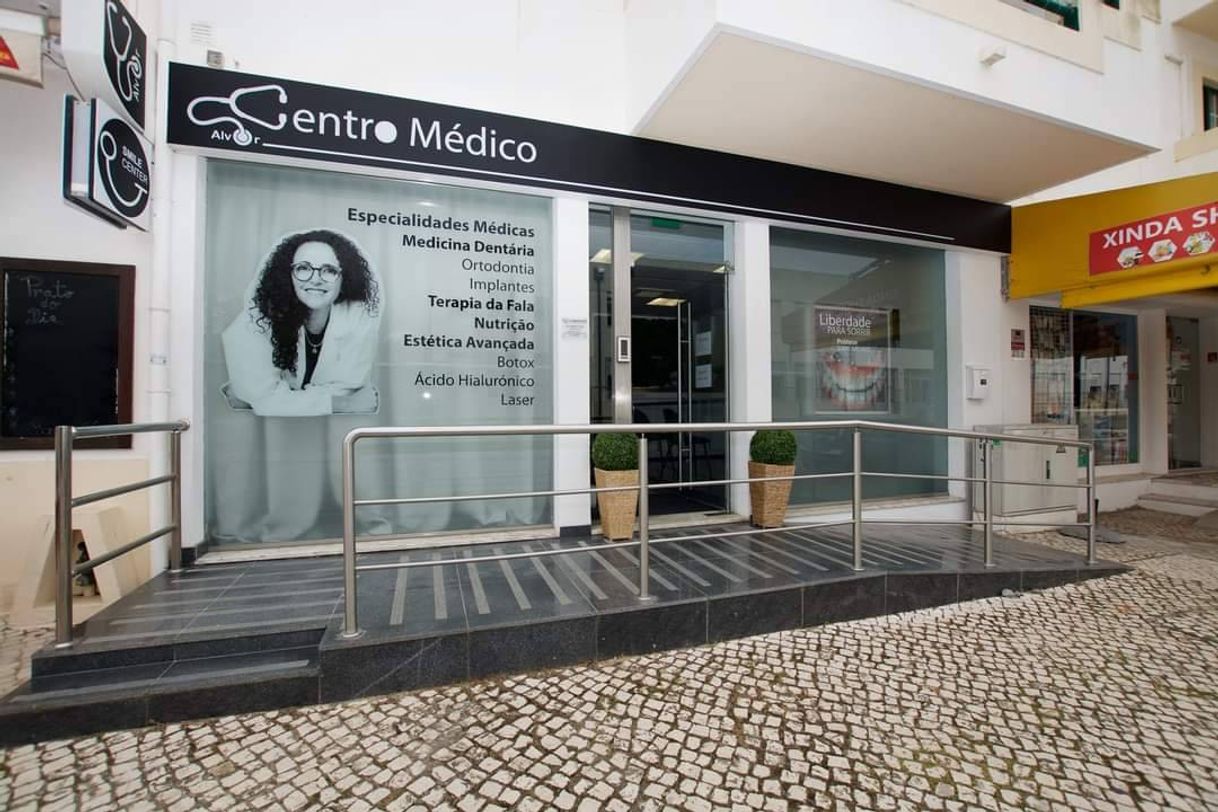 Places Centro Médico de Alvor