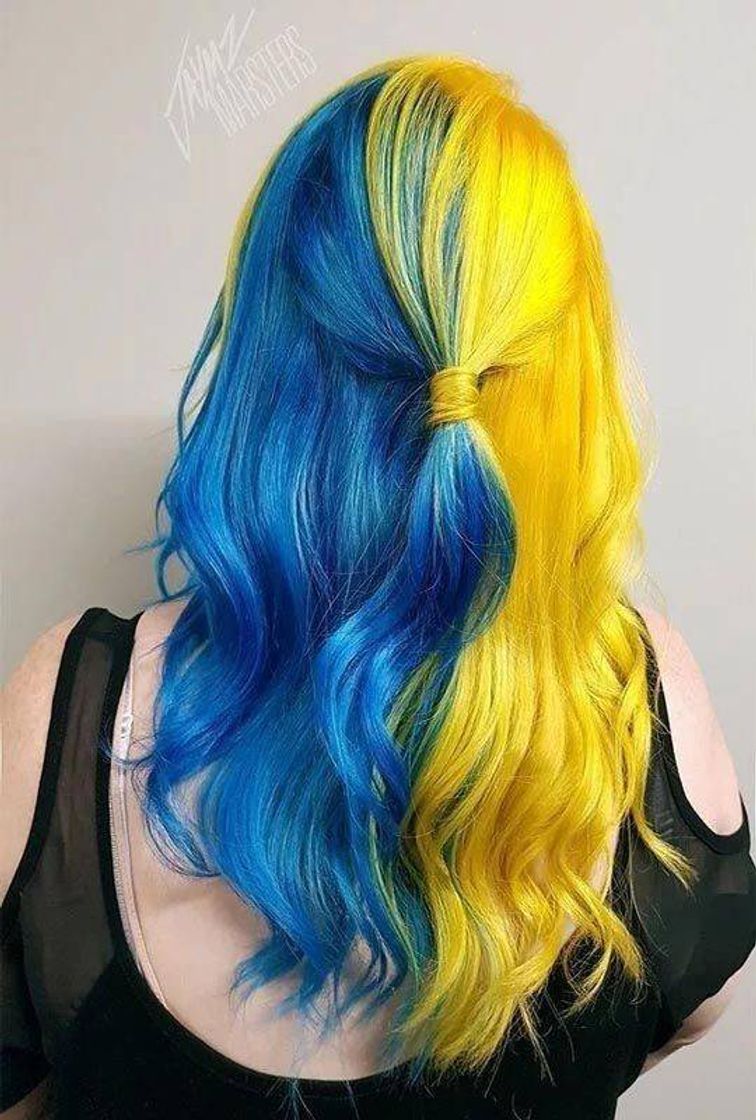 Moda Cabelo azul e amarelo 