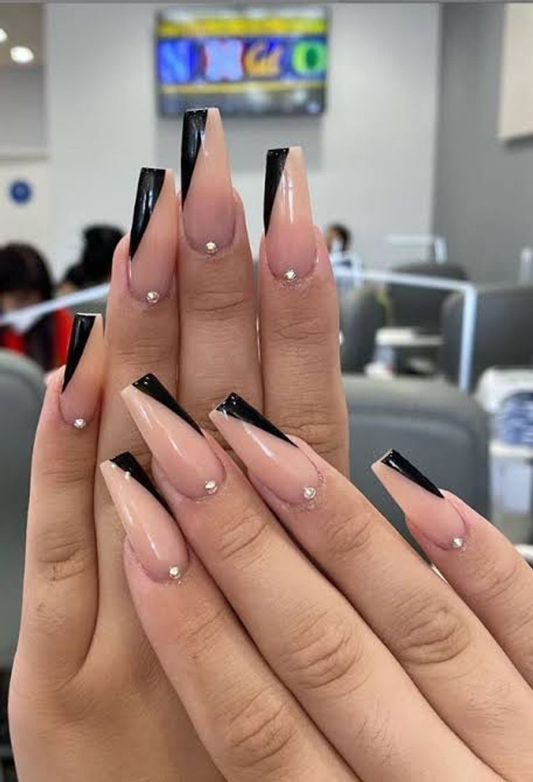 Fashion TXnailsandspa on Instagram: “Nails of the day Walk-in-Welcome-9 ...