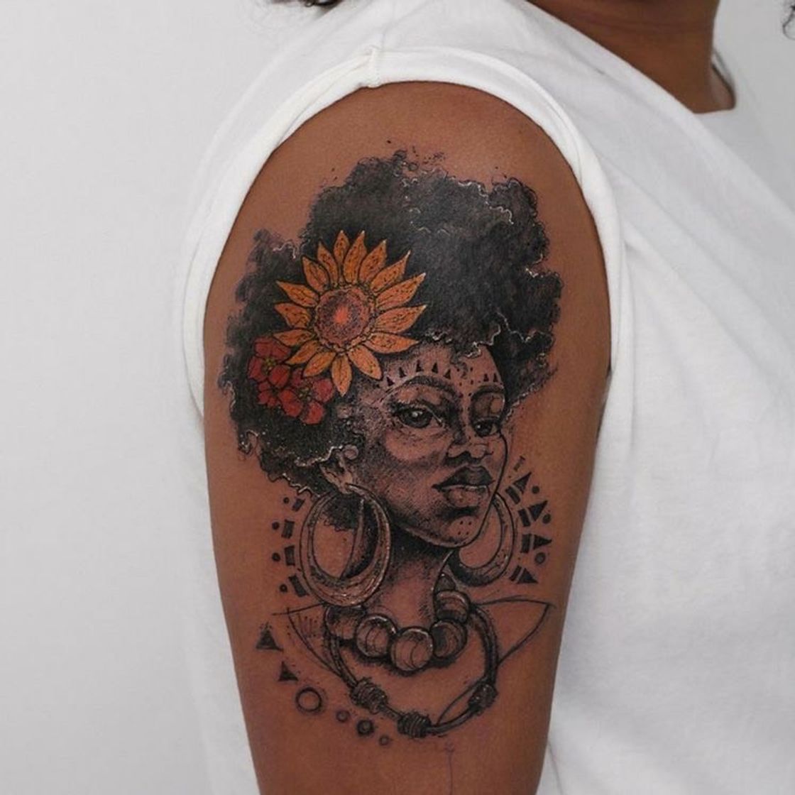 Moda Tattoo Afro