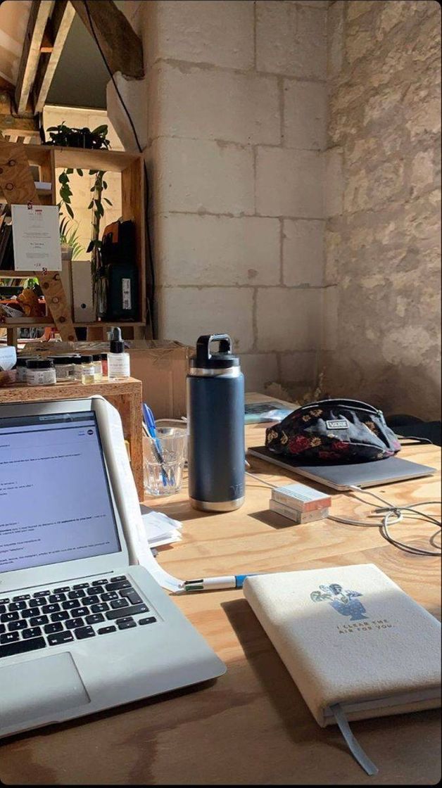 Social Study//work vibes