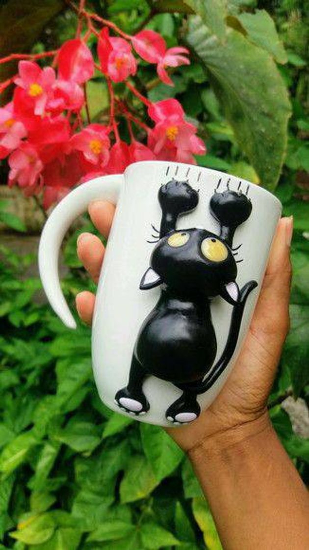 Fashion Caneca decorada com gatinho preto feito de biscue ❤️🐈