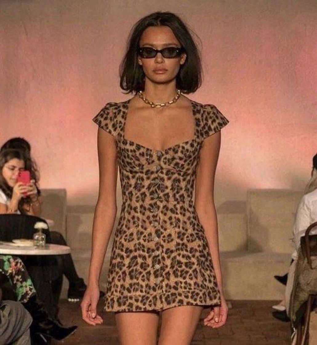 Social Y2k style 