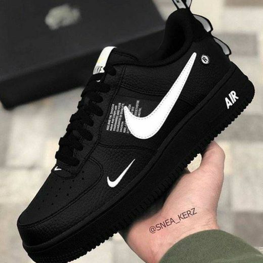 Nike Air Preto c/ Branco 