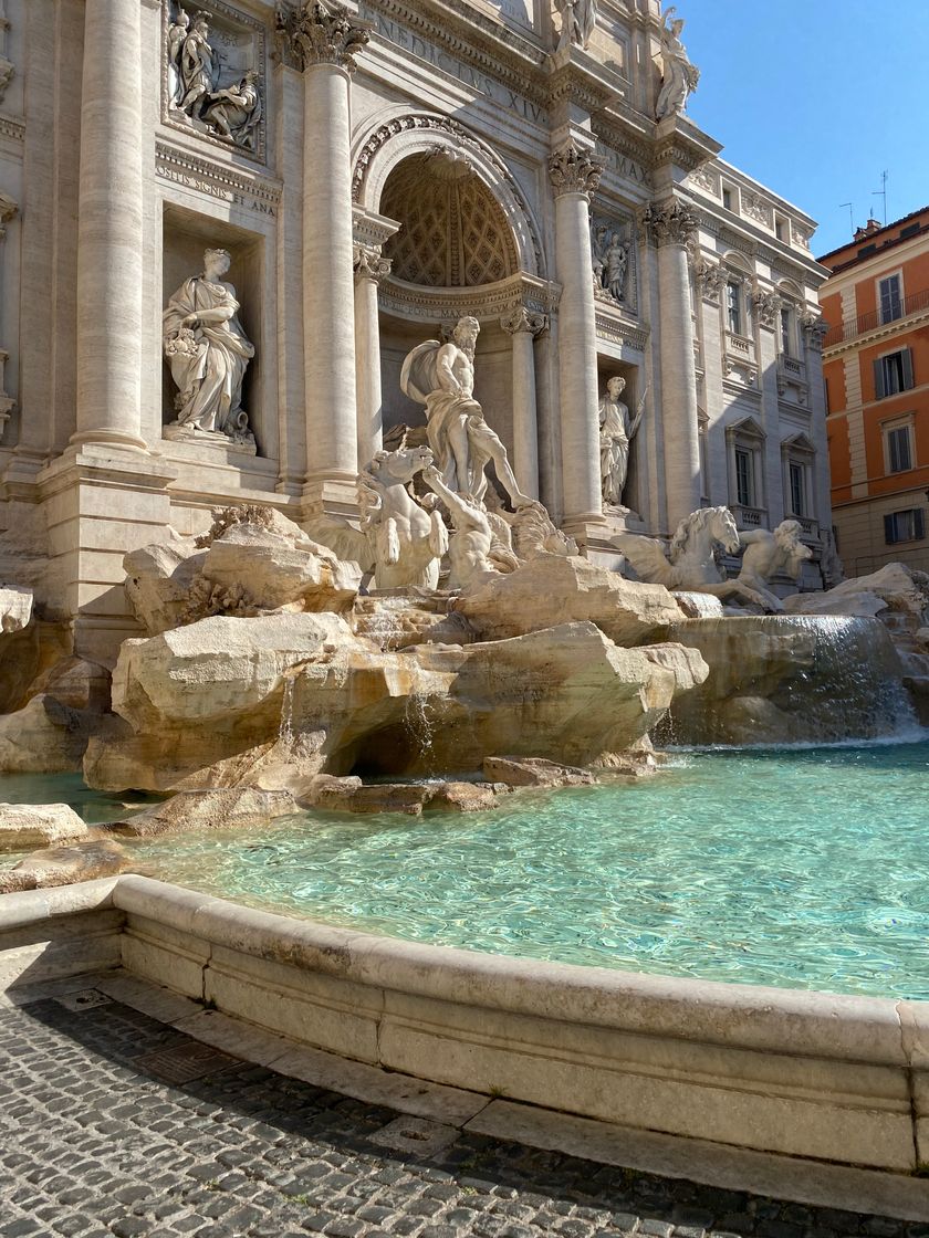 Place Fontana di Trevi