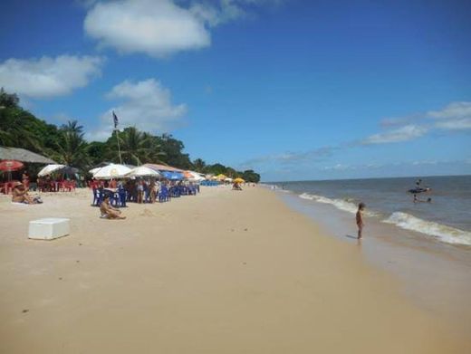 Vista da praia Cotijuba no Pará