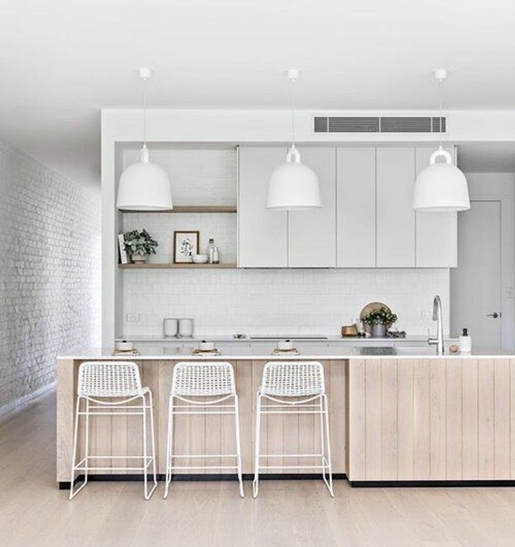 Fashion white kitchen