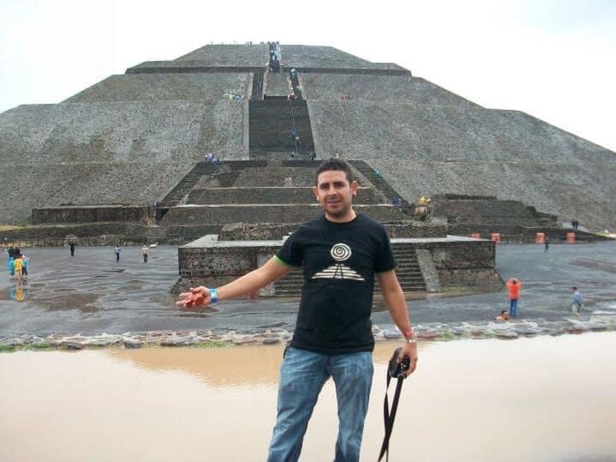 Place Piramides De Teotihuacan