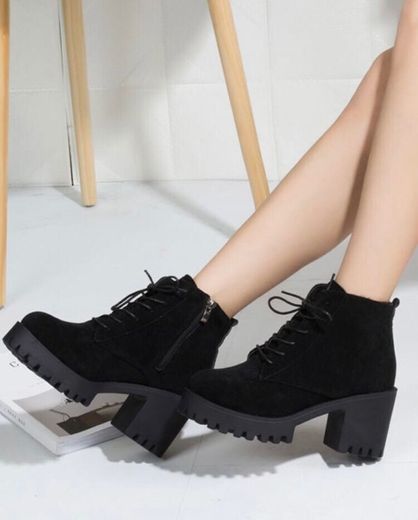 Preto Simples Business Casual Botas