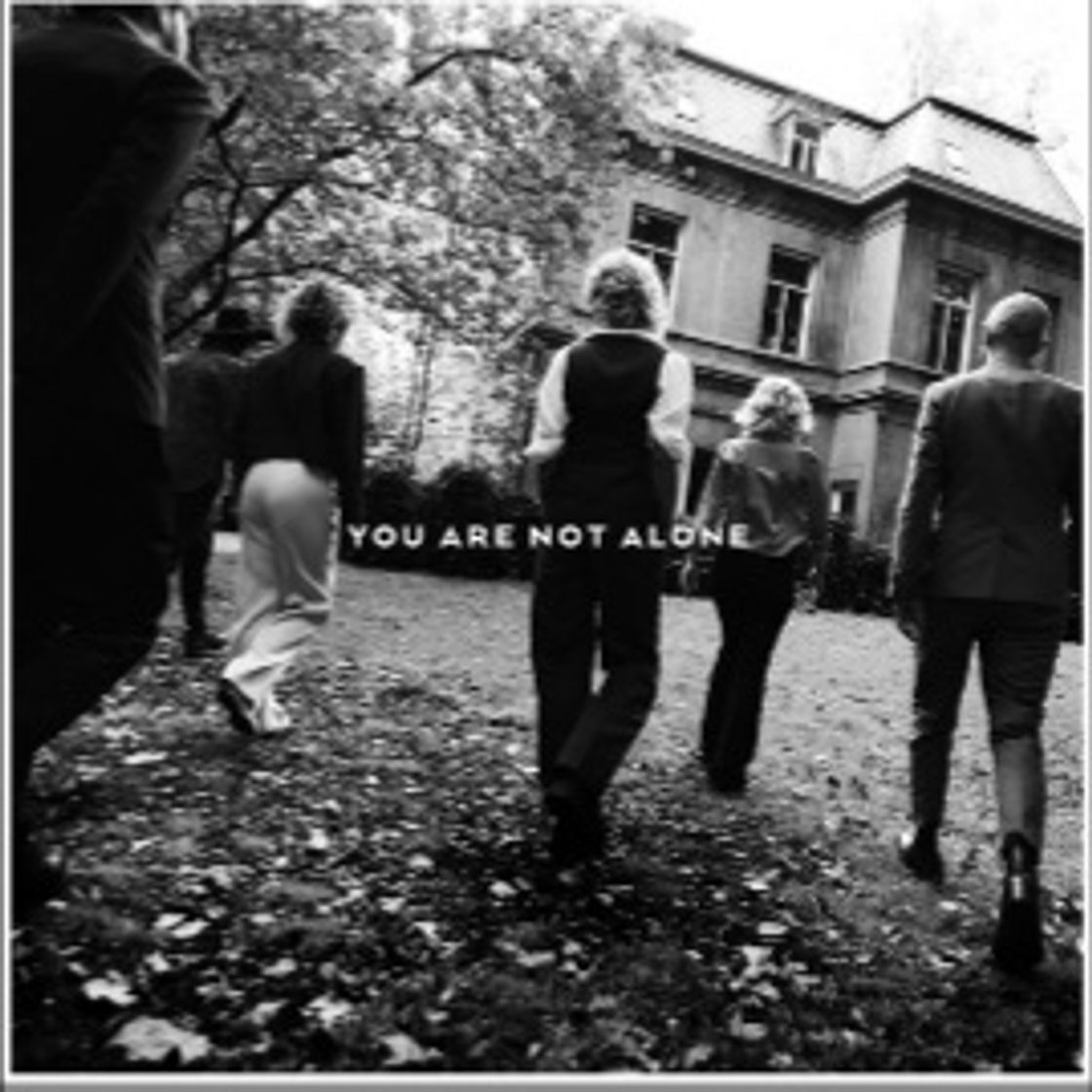 Music Krezip – You Are Not Alone