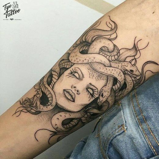 Tattoo medusa