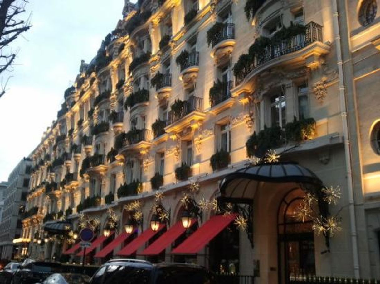 Lugar Hôtel Plaza Athénée