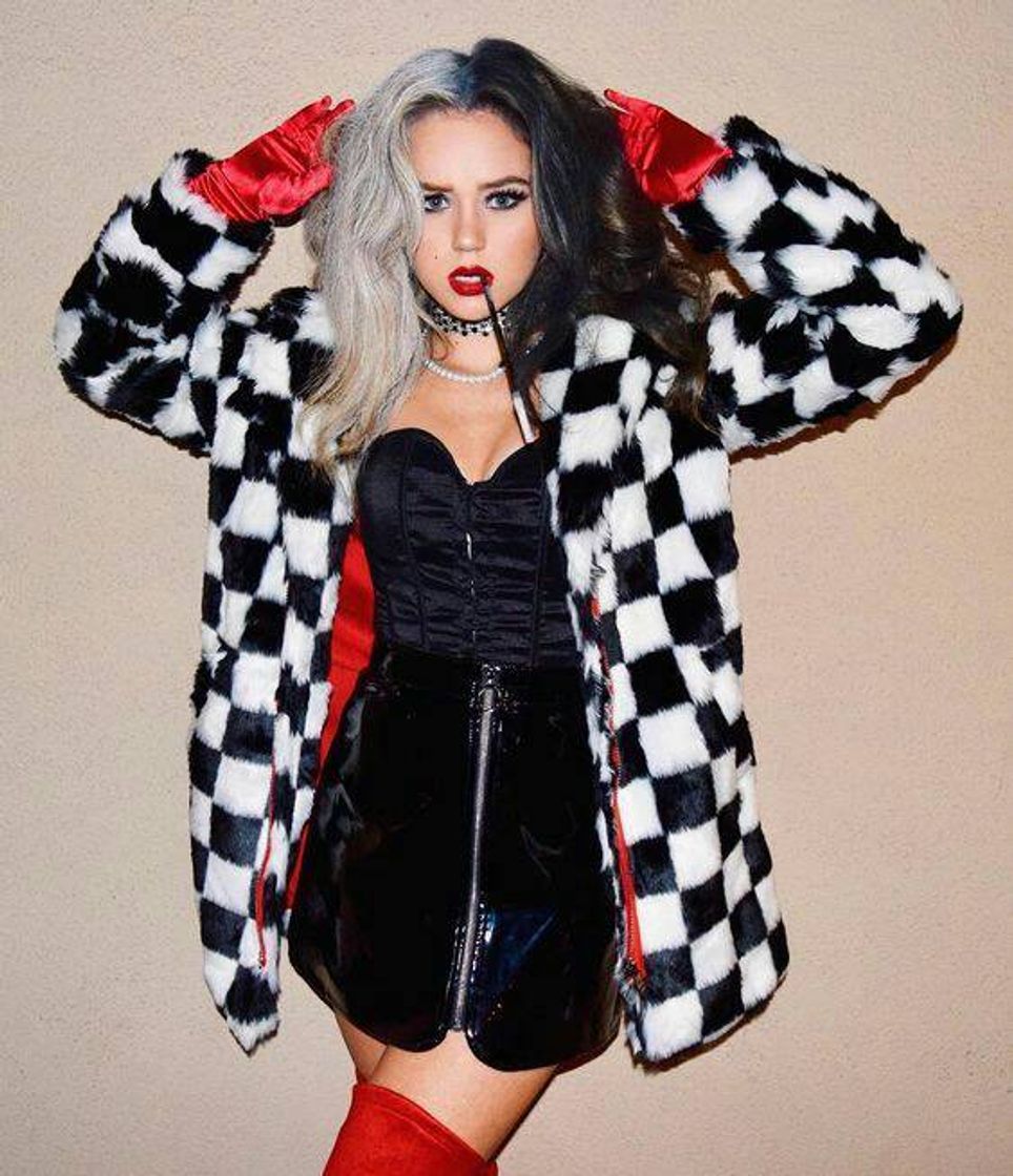 Social Cruella